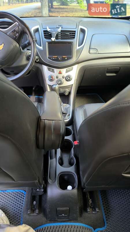 Внедорожник / Кроссовер Chevrolet Tracker 2013 в Кривом Роге