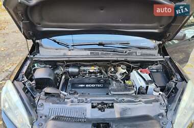 Внедорожник / Кроссовер Chevrolet Tracker 2014 в 