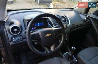 Внедорожник / Кроссовер Chevrolet Tracker 2014 в 