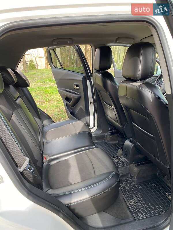 Позашляховик / Кросовер Chevrolet Tracker 2014 в Тернополі