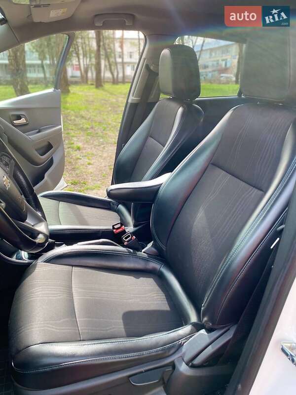 Внедорожник / Кроссовер Chevrolet Tracker 2014 в Харькове