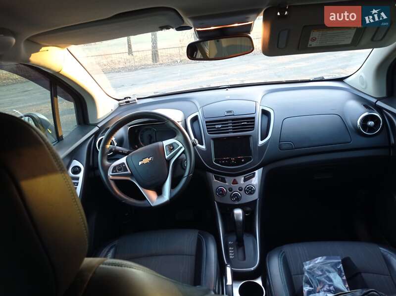 Внедорожник / Кроссовер Chevrolet Tracker 2013 в Киеве