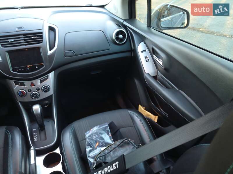 Внедорожник / Кроссовер Chevrolet Tracker 2013 в Киеве