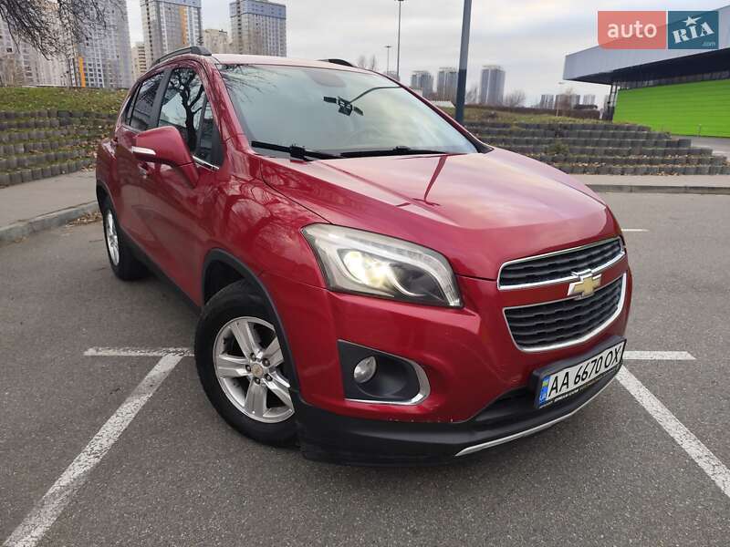 Внедорожник / Кроссовер Chevrolet Tracker 2014 в Киеве