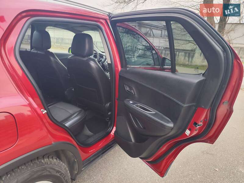 Внедорожник / Кроссовер Chevrolet Tracker 2014 в Киеве