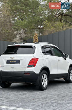 Позашляховик / Кросовер Chevrolet Tracker 2014 в 