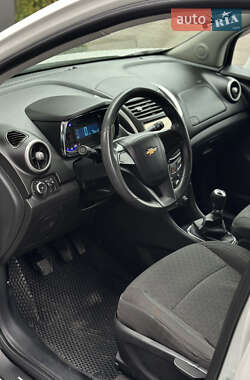 Позашляховик / Кросовер Chevrolet Tracker 2014 в 