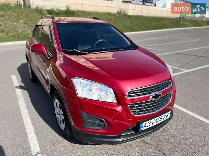 Внедорожник / Кроссовер Chevrolet Tracker 2014 в 