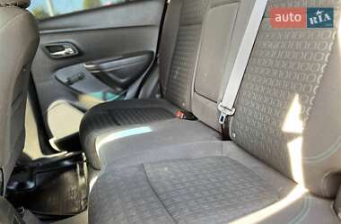 Внедорожник / Кроссовер Chevrolet Tracker 2014 в 