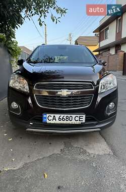 Внедорожник / Кроссовер Chevrolet Tracker 2014 в 