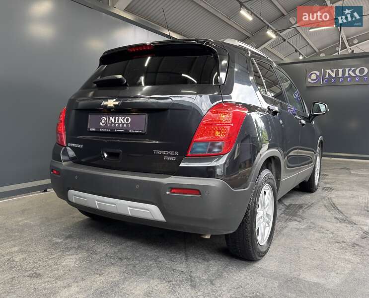 Внедорожник / Кроссовер Chevrolet Tracker 2013 в Киеве