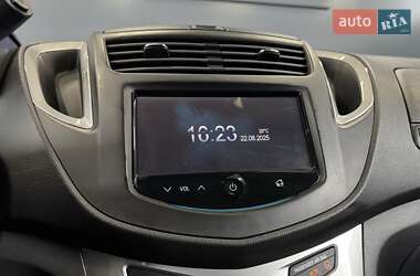 Внедорожник / Кроссовер Chevrolet Tracker 2013 в 