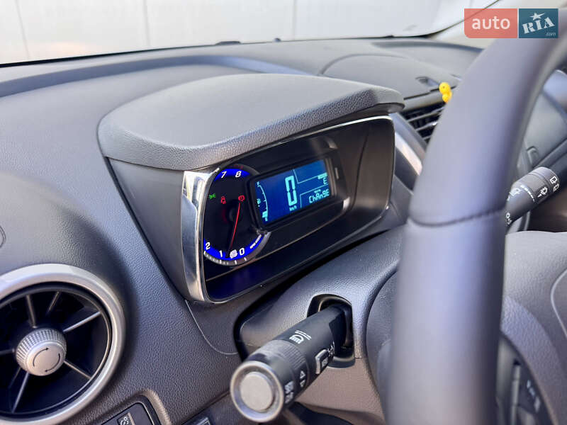 Внедорожник / Кроссовер Chevrolet Tracker 2014 в Одессе
