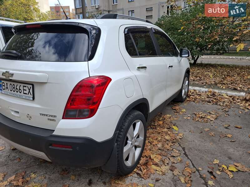 Внедорожник / Кроссовер Chevrolet Tracker 2014 в Долинской