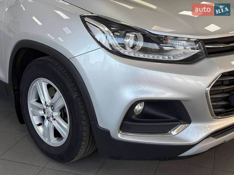 Внедорожник / Кроссовер Chevrolet Tracker 2017 в Киеве