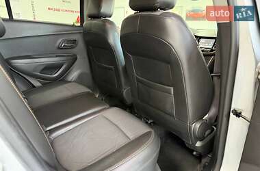 Позашляховик / Кросовер Chevrolet Tracker 2017 в  фото 37 Позашляховик / Кросовер Chevrolet Tracker 2017 в