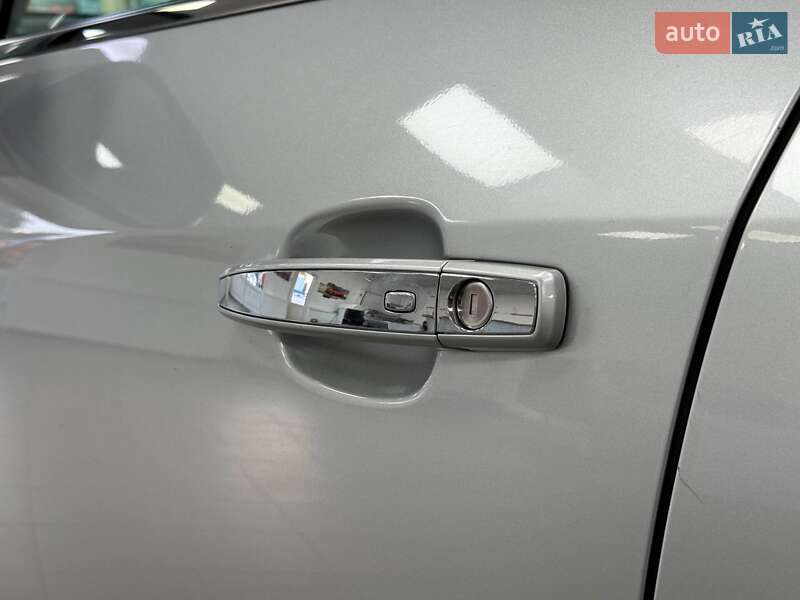 Внедорожник / Кроссовер Chevrolet Tracker 2017 в Киеве