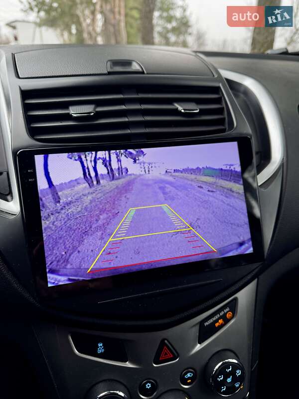 Внедорожник / Кроссовер Chevrolet Tracker 2013 в Киеве