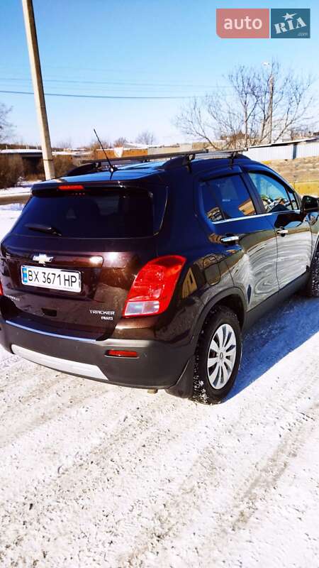 Внедорожник / Кроссовер Chevrolet Tracker 2014 в Каменец-Подольском