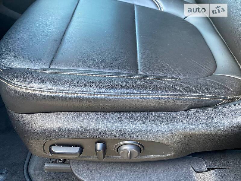 Позашляховик / Кросовер Chevrolet Traverse 2019 в Харкові