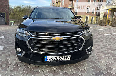 Позашляховик / Кросовер Chevrolet Traverse 2017 в 