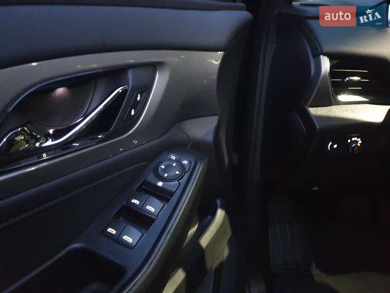 Внедорожник / Кроссовер Chevrolet Traverse 2022 в Николаеве