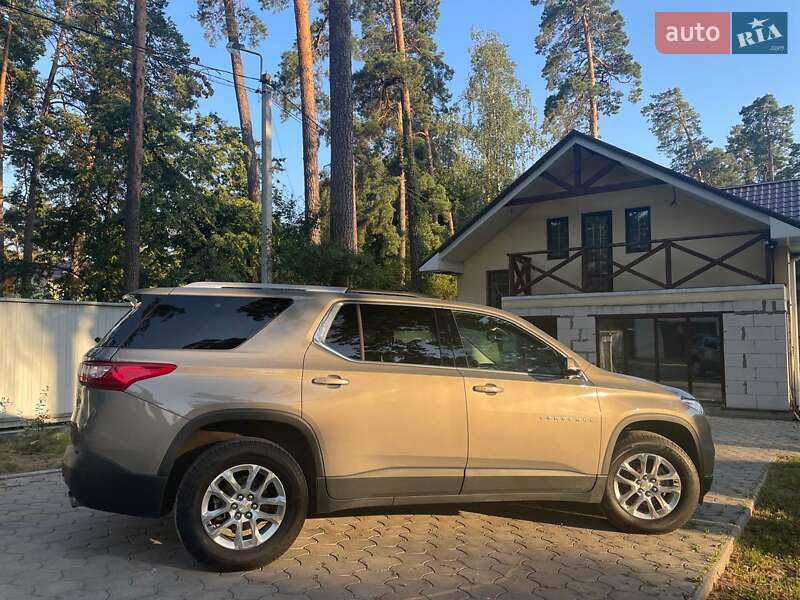 Внедорожник / Кроссовер Chevrolet Traverse 2018 в Киеве
