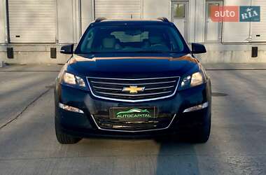 Внедорожник / Кроссовер Chevrolet Traverse 2017 в Киеве