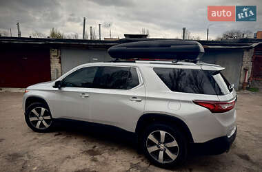 Внедорожник / Кроссовер Chevrolet Traverse 2018 в 