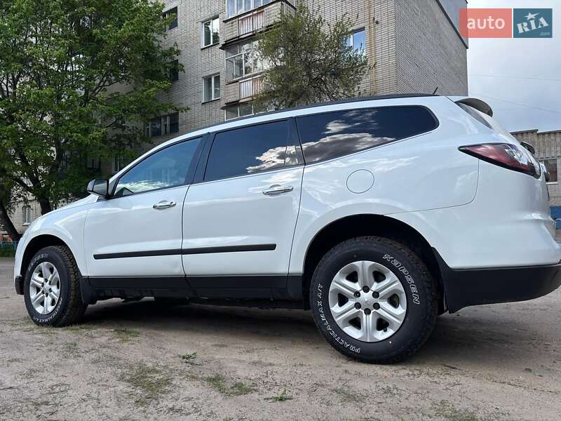 Позашляховик / Кросовер Chevrolet Traverse 2017 в Шостці