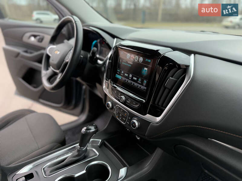 Позашляховик / Кросовер Chevrolet Traverse 2017 в Дніпрі