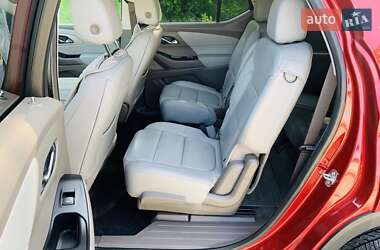 Внедорожник / Кроссовер Chevrolet Traverse 2020 в 