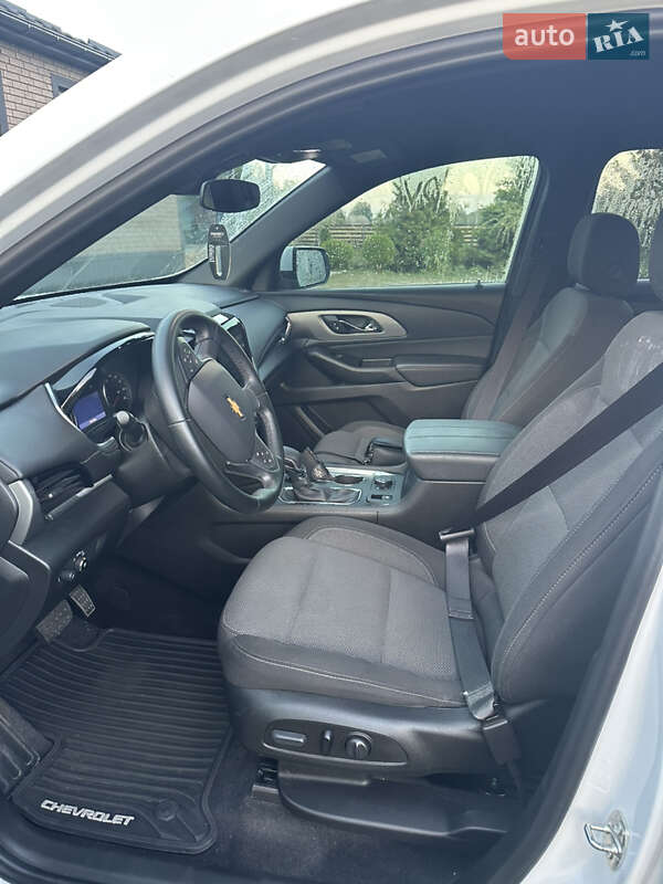 Позашляховик / Кросовер Chevrolet Traverse 2023 в Карпилівці