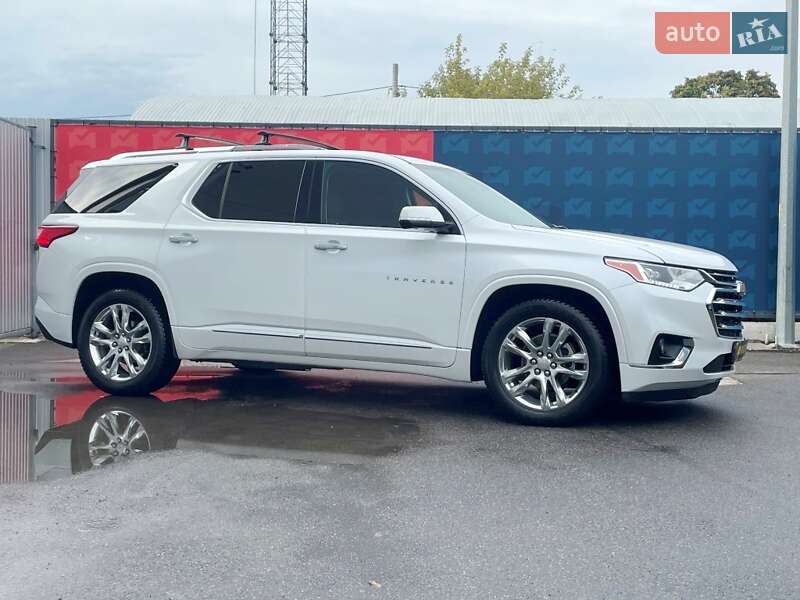 Внедорожник / Кроссовер Chevrolet Traverse 2018 в Киеве