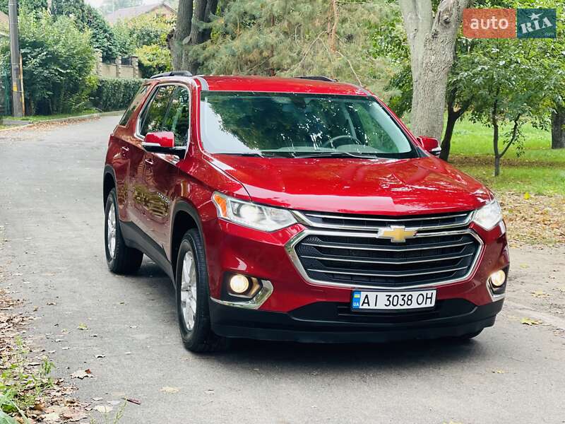 Внедорожник / Кроссовер Chevrolet Traverse 2020 в Киеве