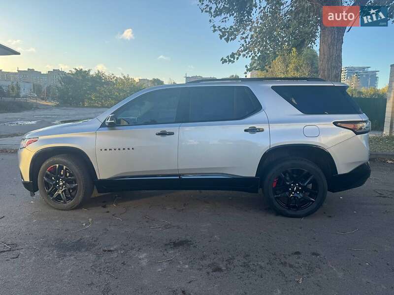 Внедорожник / Кроссовер Chevrolet Traverse 2019 в 