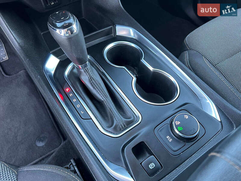 Внедорожник / Кроссовер Chevrolet Traverse 2017 в Львове