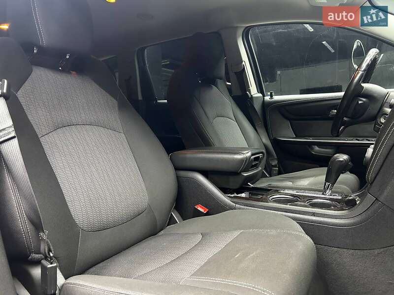 Внедорожник / Кроссовер Chevrolet Traverse 2015 в Черновцах