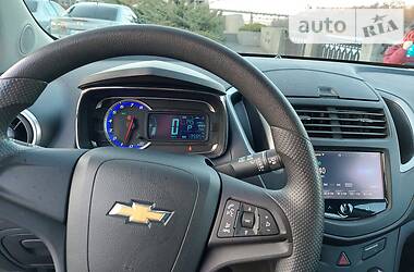 Внедорожник / Кроссовер Chevrolet Trax 2015 в Днепре