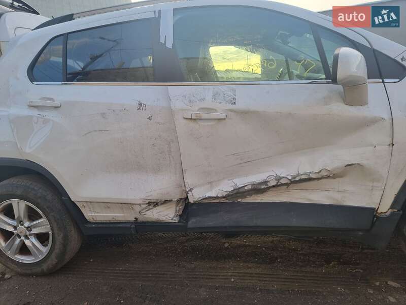 Позашляховик / Кросовер Chevrolet Trax 2016 в Києві фото 7 Позашляховик / Кросовер Chevrolet Trax 2016 в Києві