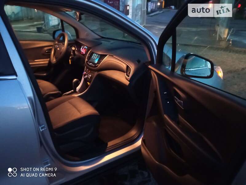 Внедорожник / Кроссовер Chevrolet Trax 2016 в Бучаче