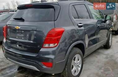 Внедорожник / Кроссовер Chevrolet Trax 2017 в 