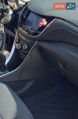 Внедорожник / Кроссовер Chevrolet Trax 2019 в 