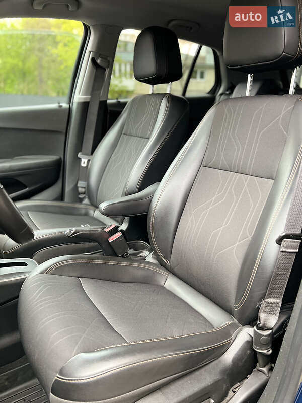 Внедорожник / Кроссовер Chevrolet Trax 2019 в Южном