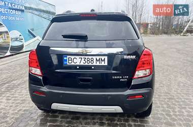 Позашляховик / Кросовер Chevrolet Trax 2015 в 