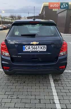 Позашляховик / Кросовер Chevrolet Trax 2017 в 