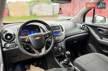 Внедорожник / Кроссовер Chevrolet Trax 2014 в 