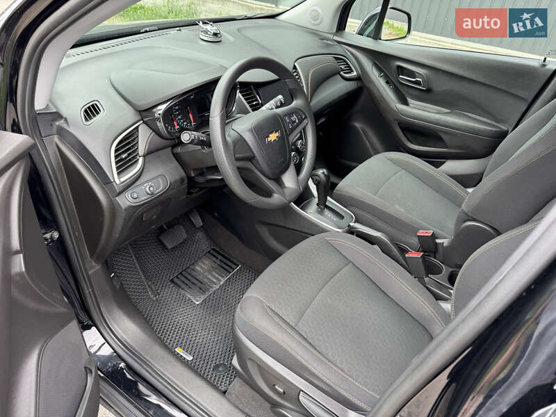 Внедорожник / Кроссовер Chevrolet Trax 2020 в Киеве