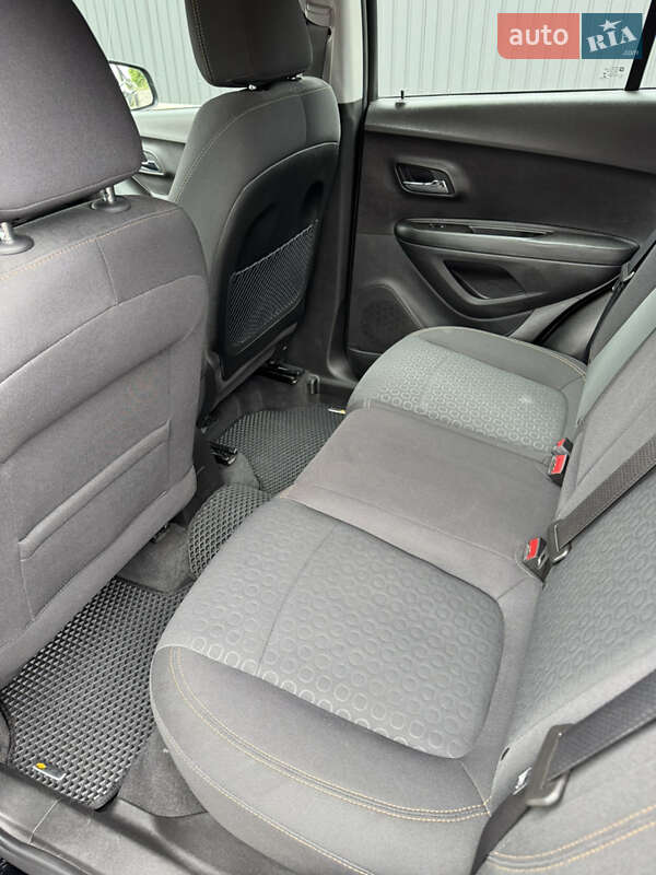 Внедорожник / Кроссовер Chevrolet Trax 2020 в Киеве