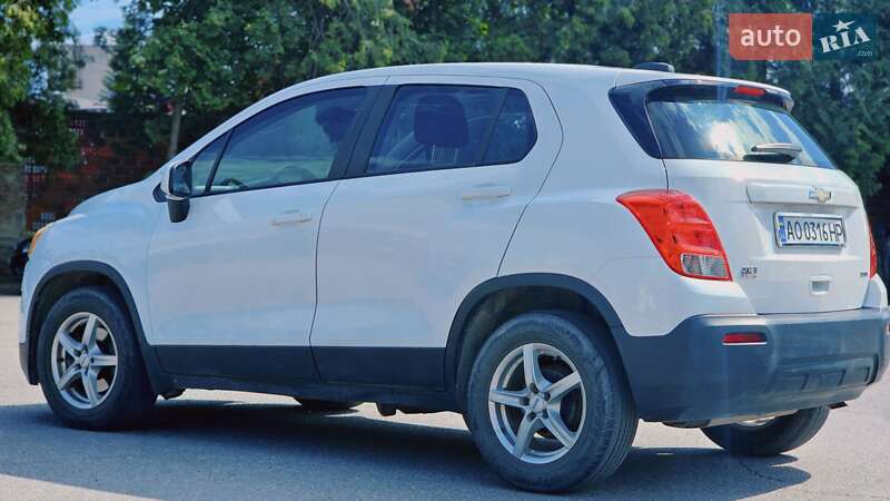 Внедорожник / Кроссовер Chevrolet Trax 2014 в Хусте фото 5 Внедорожник / Кроссовер Chevrolet Trax 2014 в Хусте